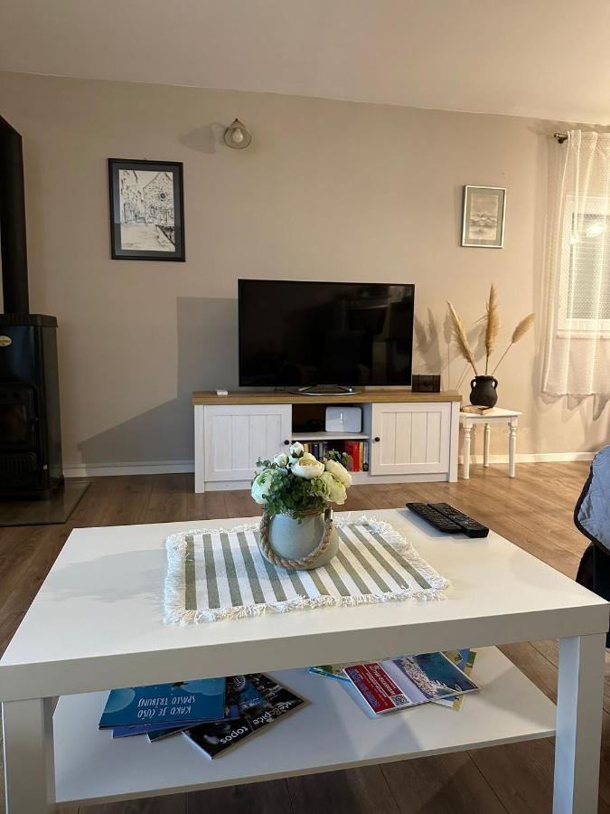 Apartman Lusy Tribunj  Luaran gambar