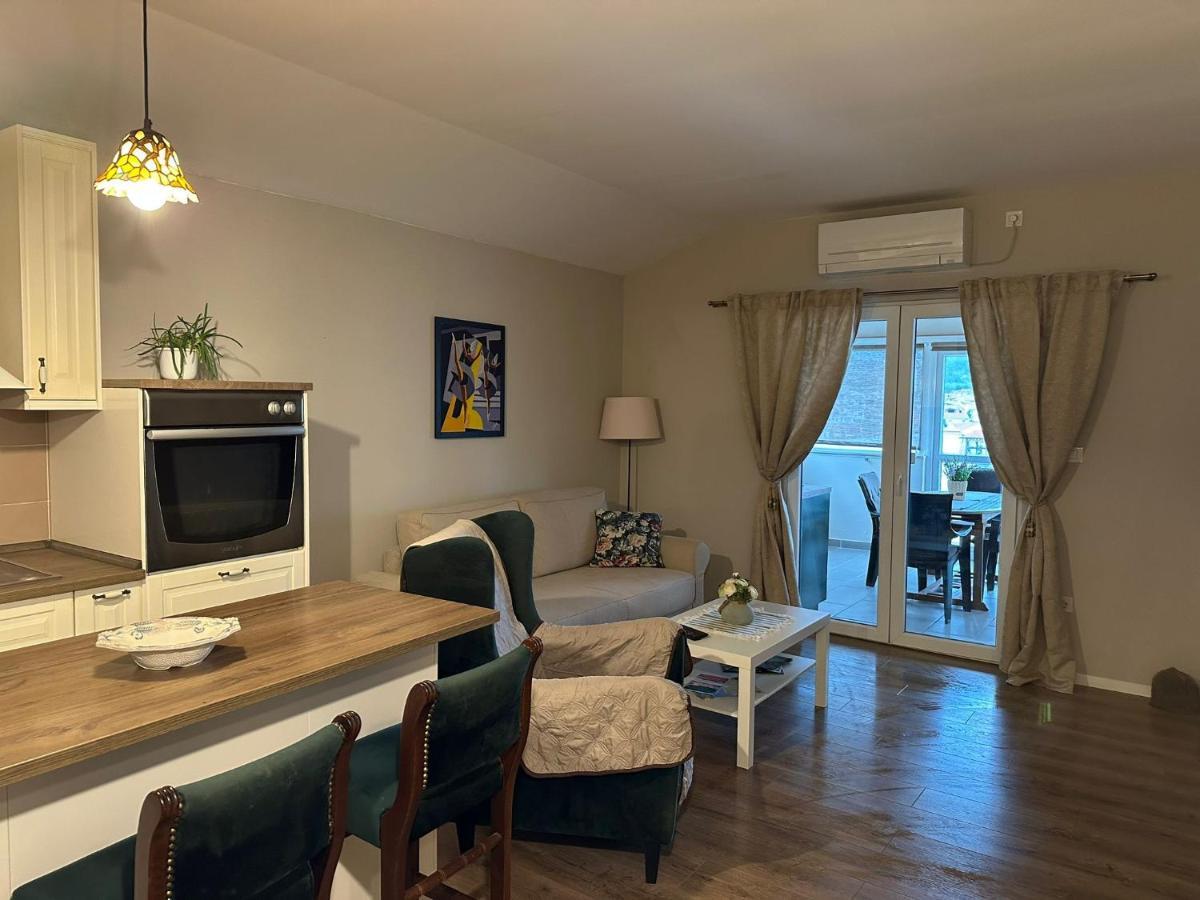 Apartman Lusy Tribunj  Luaran gambar