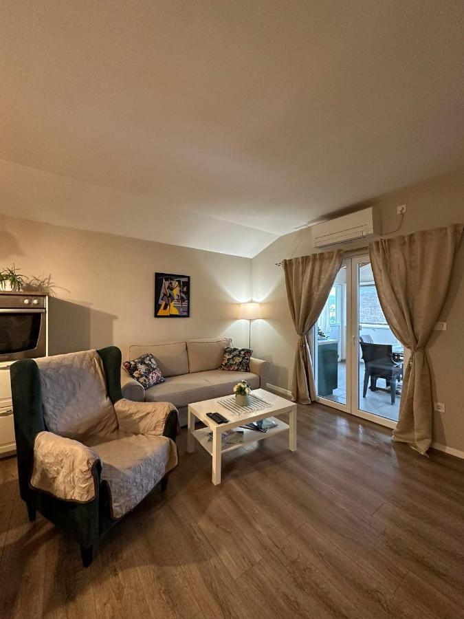Apartman Lusy Tribunj  Luaran gambar
